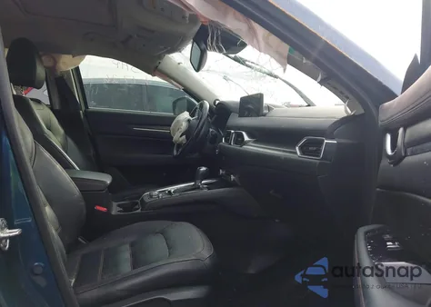 2022 Mazda Cx-5 Premium z USA, uszkodzony, nr VIN JM3KFBDM6N1607156